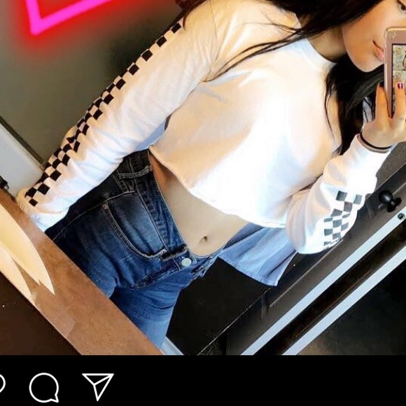 Checkered crop top - Picture 3 of 3